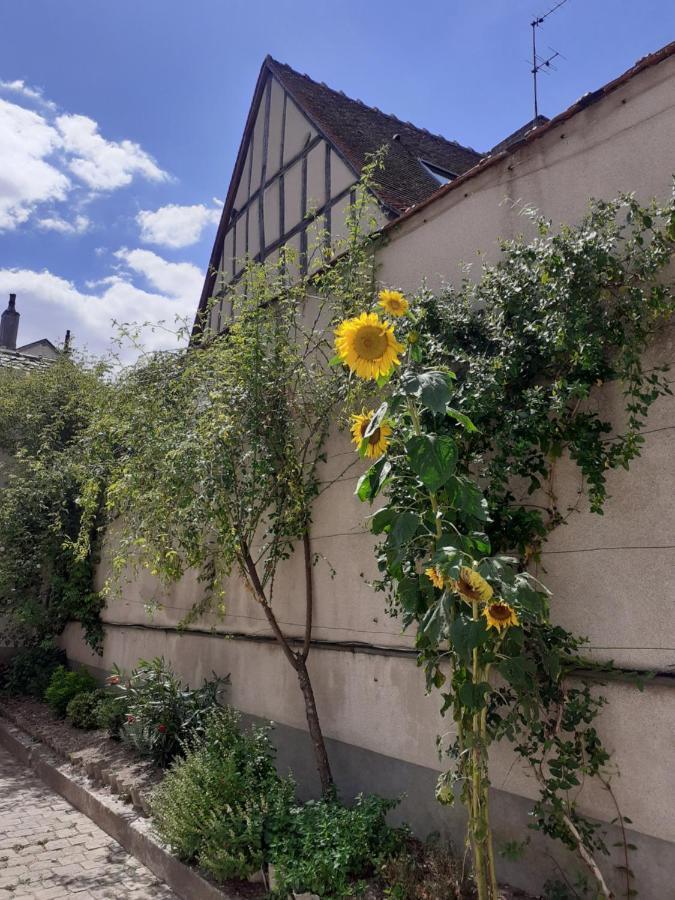 Clos Montcenoux, Au Coeur De Bourges. Εξωτερικό φωτογραφία